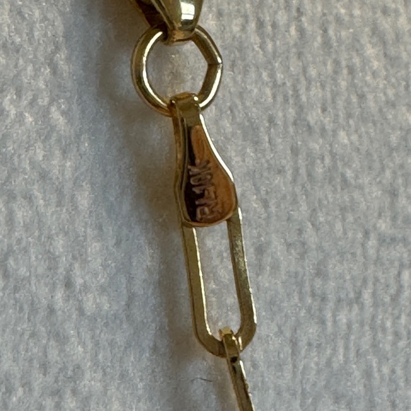 Paperclip Gold Chain with Puffed Heart 10k Gold Pendant Necklace - Picture 3 of 7